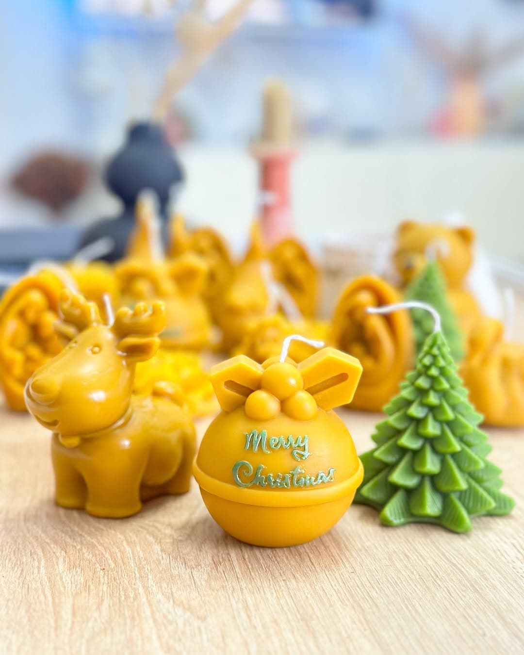 Christmas-collection candle from Kiribee